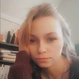 Meet your Posher, Laurren